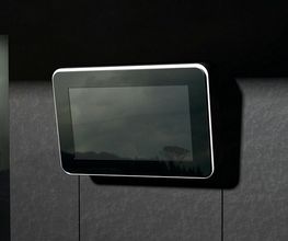 I-VOLUCE 46\" Display mit integrierter 3D-Sensorik zur berührungslosen Gestensteuerung