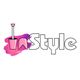 Logo mit dem Wort "Style" auf pinkem Pinselstrich, und einem Nagellackfläschchen.