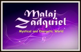 Texto místico "Malaj Zadquiel" sobre un fondo morado con ondas y destellos brillantes.