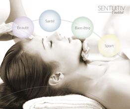 Femme se faisant masser, entourée de bulles: Beauté, Santé, Bien-être, Sport.