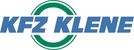 Blaues "KFZ KLENE" Logo mit grünem, halbkreisförmigen Hintergrund.