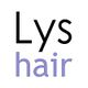 Logo met tekst "Lys hair" in zwart en lila op witte achtergrond.