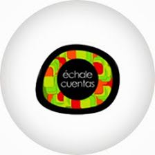 Logo circular con texto "échale cuentas" y bordes coloridos en verde, naranja y rojo.