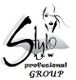 Logotipo con texto "Stylo New Professional Group" y un dibujo estilizado de una mujer.