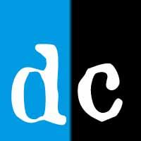 Buchstaben "d" auf blauem Hintergrund und "c" auf schwarzem Hintergrund nebeneinander.