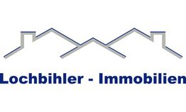 "Logo von Lochbihler Immobilien, mit stilisierten Dächern und blauem Schriftzug."
