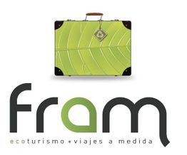 Maleta verde con diseño de hoja y texto: "fram, ecoturismo, viajes a medida".