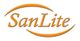 Logo mit dem Text "SanLite" in orange Schrift, umgeben von zwei geschwungenen Linien.