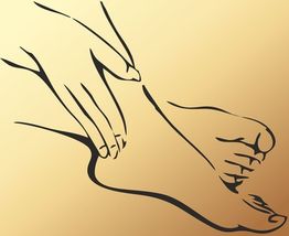 Linienzeichnung einer Hand, die einen Fuß massiert, auf einem beige Hintergrund.