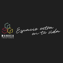 Logotipo de Manoca Trasteros y texto: "Espacio extra en tu vida" sobre fondo negro.