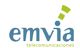 Logo de "emvia telecomunicaciones" con una figura en forma de signo de exclamación en verde.