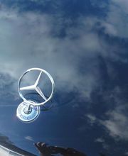 Mit der Hochglanzversieglung schützen Sie Ihrem Lack vor Wind und Wetter.