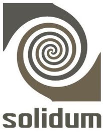 Logo mit spiralförmigem Design und dem Text "solidum" in braunen Farbtönen.