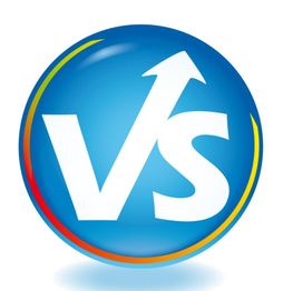 Blauer Kreis mit "VS" in Weiß und einem Pfeil nach oben.
