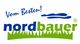 Logo mit Schriftzug "Vom Besten! nordbauer", darunter grüne Gras-Silhouette und blaues Wellenmotiv.