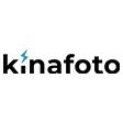 Logotipo de "kinafoto" con un rayo azul sobre la letra "i", fondo blanco.
