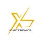 Logo met gele bliksemschicht en tekst "Electronics" op witte achtergrond.