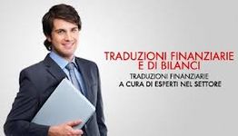 Uomo con documento e testo: "Traduzioni finanziarie e di bilanci".