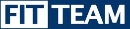 Blau-weißer Schriftzug "FIT TEAM" auf dunklem Hintergrund.