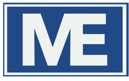 Blaues Logo mit den weißen Buchstaben "ME" in Großbuchstaben.