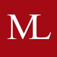 Weißes "ML" auf rotem Hintergrund.