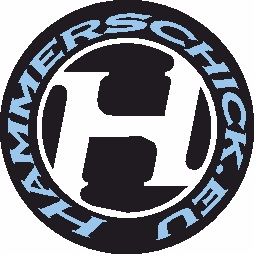Schwarzes Logo mit blauem Schriftzug "Hammerschick.eu" und einem großen "H" in der Mitte.