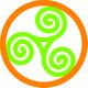 Grünes Triskelion-Symbol mit drei Spiralen, umgeben von einem orangefarbenen Kreis auf weißem Hintergrund.