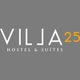 Logo cinza de "Villa 25 Hostel & Suítes" em branco e laranja.
