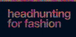Bunter Text "headhunting for fashion" auf dunkelblauem Hintergrund, bunter Musterstreifen oben.