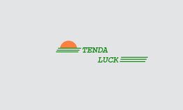 Logo con sole arancione e testo verde "Tenda Luck" su sfondo grigio chiaro.