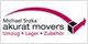 Logo von "akurat movers", mit rotem Pfeil und Text: Umzug, Lager, Zubehör.