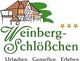 Illustration eines Gebäudes neben dem Text "Weinberg-Schlösschen", mit Slogan und drei Sternen.