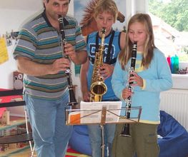 Vielfältiger Klarinetten- und Saxophonunterricht vom Profimusiker in Osnabrück.