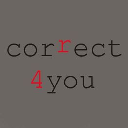 Textbild: "correct 4 you" mit rotem "r" und "4" auf grauem Hintergrund.