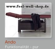 Massageliege von Ando in Braun mit schwarzem Handtuch. Text: "www.feel-well-shop.de".