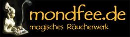 Statue mit Räuchergefäß, daneben der Text: "mondfee.de magisches Räucherwerk" auf schwarzem Hintergrund.