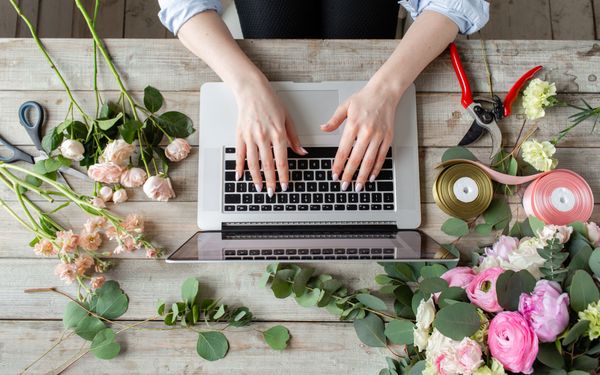 Blumen Einkauf zum Valentinstag: Planung und Ideen