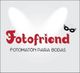 Logo de FotoFriend con texto "Fotomatón para bodas" y máscara en blanco y negro.