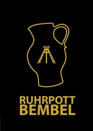 Schwarzer Hintergrund, gelber Krug mit Förderturm, Schrift: "RUHRPOTT BEMBEL".