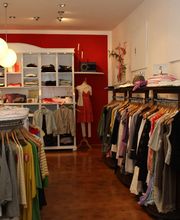 Noa Noa Kleider und Oberbekleidung 