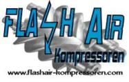 Logo von Flash Air Kompressoren mit www.flashair-kompressoren.com unten. Hintergrund: Kompressorbild.