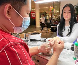 Saigon Nails & Beauty Logo