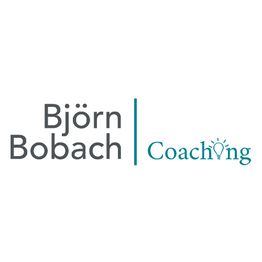 Logo mit Text "Björn Bobach | Coaching" und einer Glühbirne als Idee-Symbol.