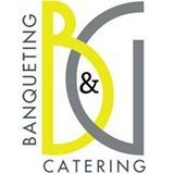 Logo di "Banqueting & Catering" con lettere gialle e grigie su sfondo bianco.