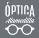 Texto: "Óptica Alamedilla" con icono de gafas sobre fondo gris.