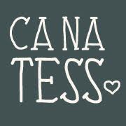 Texto "CANATESS" con corazón blanco sobre fondo gris oscuro.