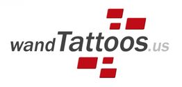Logo mit Text "wandTattoos.us" und roten Quadraten auf weißem Hintergrund.