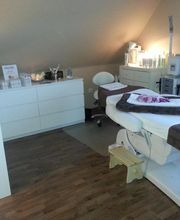 Beauty & Harmony Logo