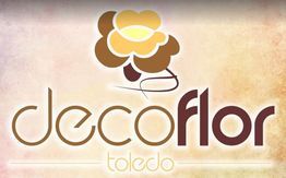 Logo con una flor estilizada y texto "decoflor toledo". Colores marrón y amarillo en fondo difuso.