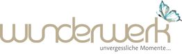 Logo: "wunderwerk - unvergessliche Momente..." mit einem blauen Schmetterling oben rechts.